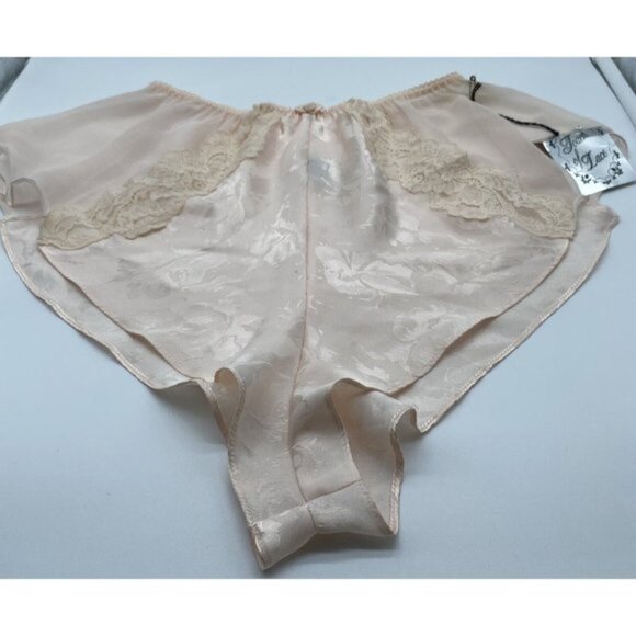 Vintage Touch Of Lace Lingerie Panties Bottoms Size Medium 6522 Made In Canada - Picture 12 of 12